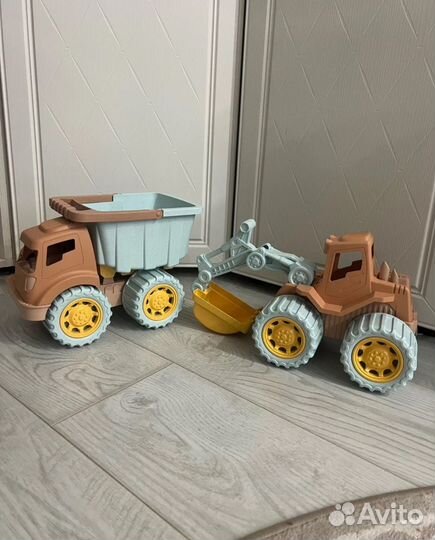 Игрушки для песочницы машинки