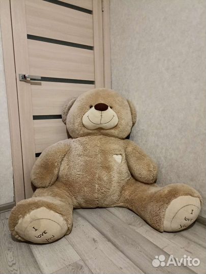 Плюшевый медведь