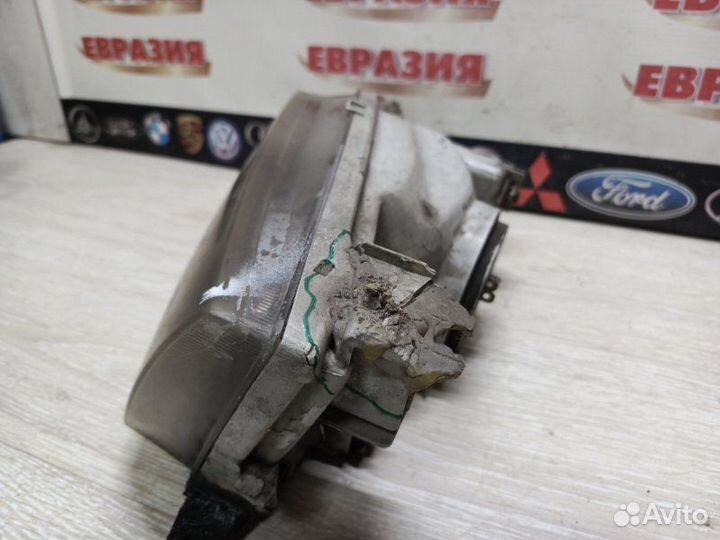 Фара передняя передняя левая Toyota Carina T210