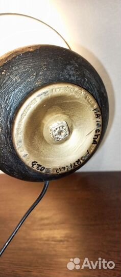 Лампа настольная с абажуром