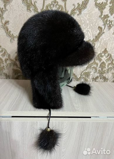 Головные уборы женские зимние