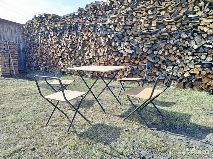 Стол со стульями туристический