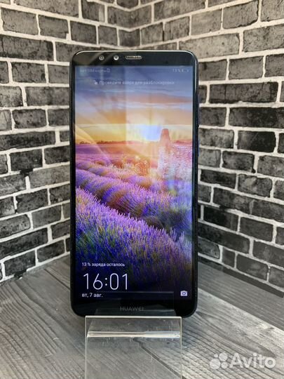 Телефон Huawei Y9