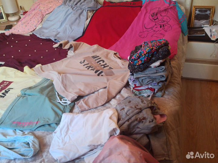 Продам вещи для девочки 10-11 лет