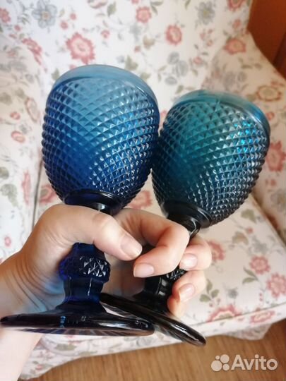 Бокалы и креманки цветное стекло