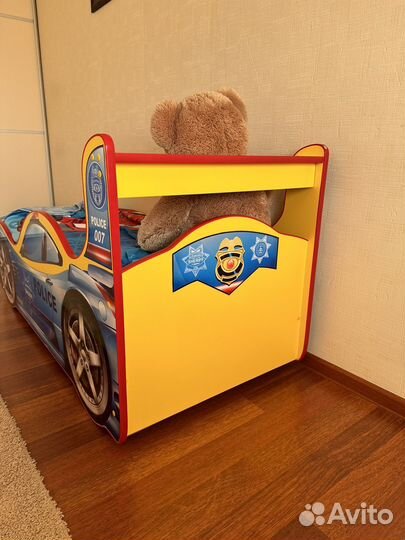 Кровать машина