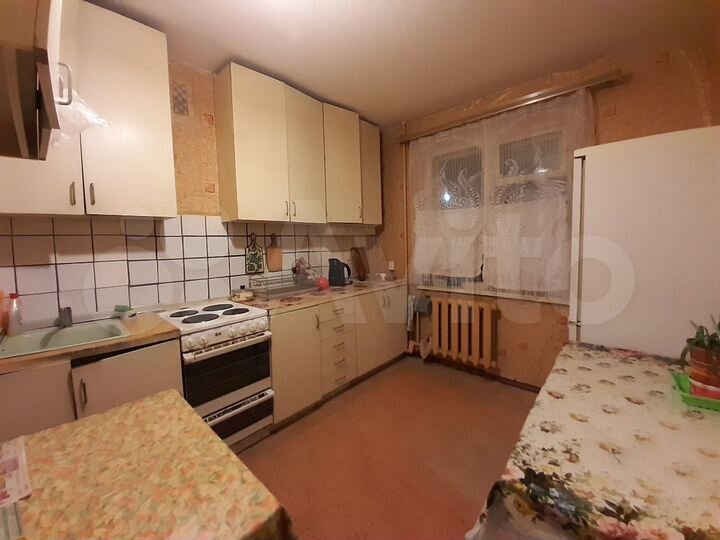 Комната 14 м² в 4-к., 1/5 эт.