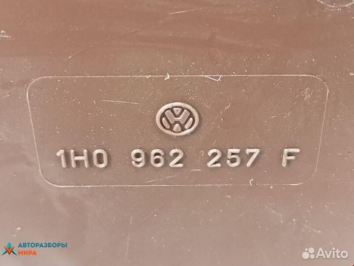 Компрессор центрального замка Volkswagen Polo 3