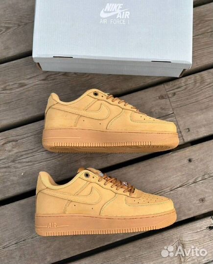 Nike air force 1 песочный разм. 44