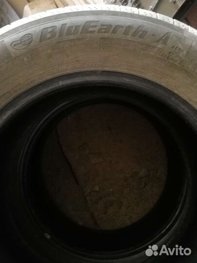 Yokohama BluEarth-A 215/65 R17 99V