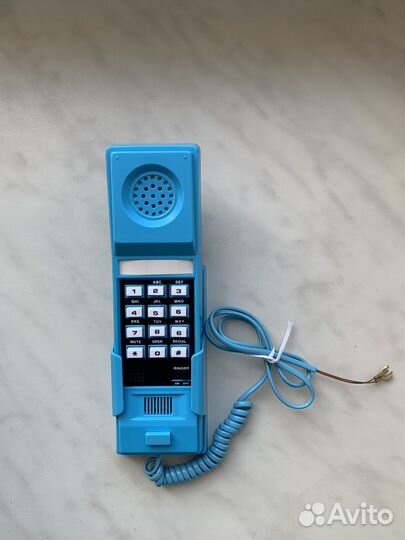 Телефон кнопочный новый.Ретро