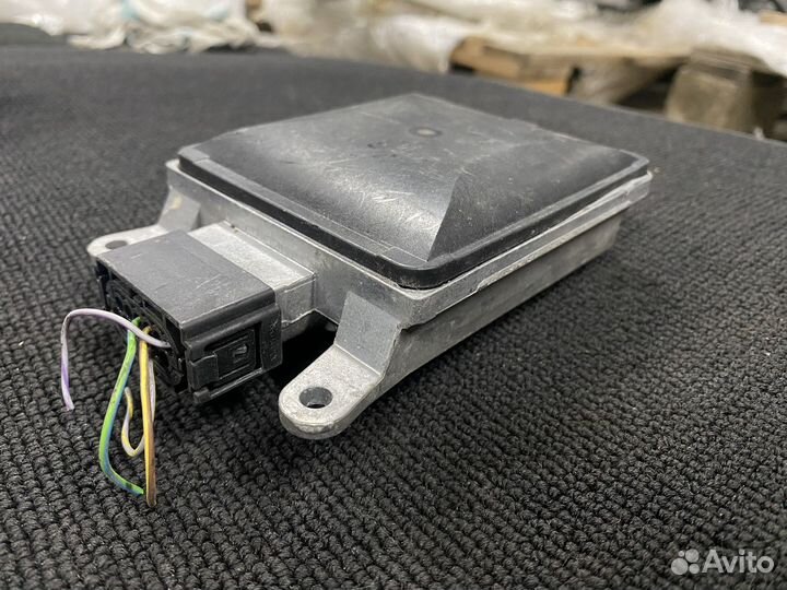 Дистроник датчик метрвых слепых зон BMW 6857780