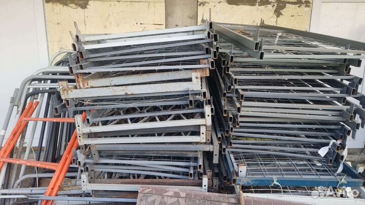 Кровать металлическая двухъярусная