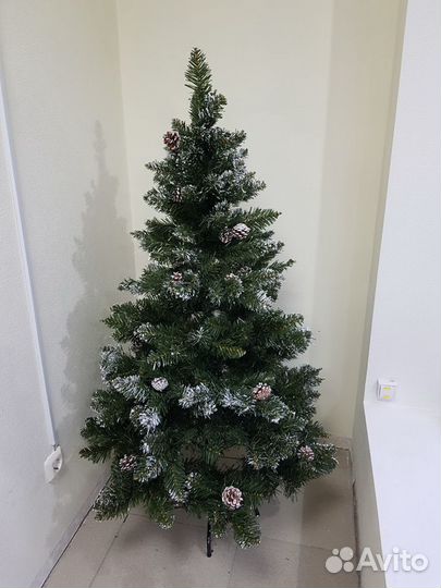 Елка заснеженная с шишечками 240 см