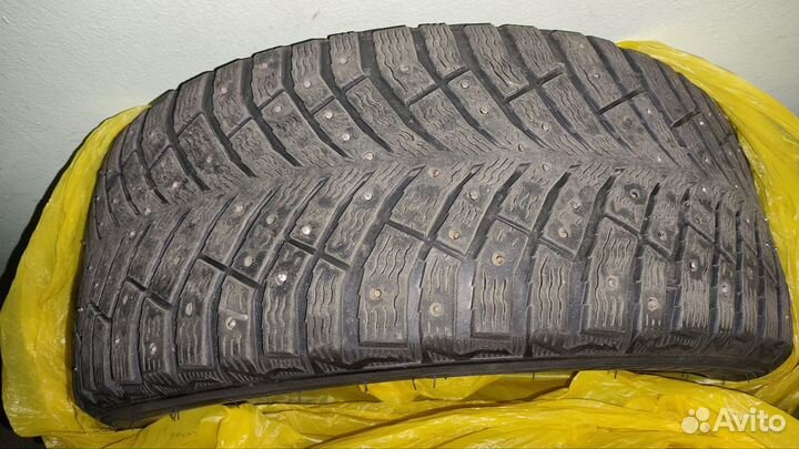 Michelin X-Ice North 4 225/45 R17