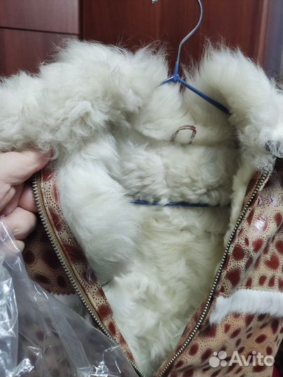 Дубленка на девочку 5-6 лет