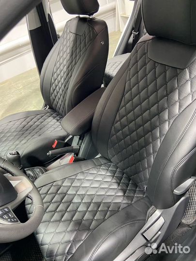 Чехлы Байрон Hundai Solaris 17+ черный ромб