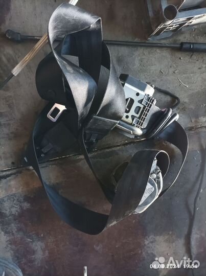 Ремень безопасности Audi A6 (C6)