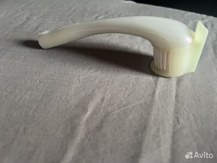 Щеточка для умывания shiseido clеaning brush