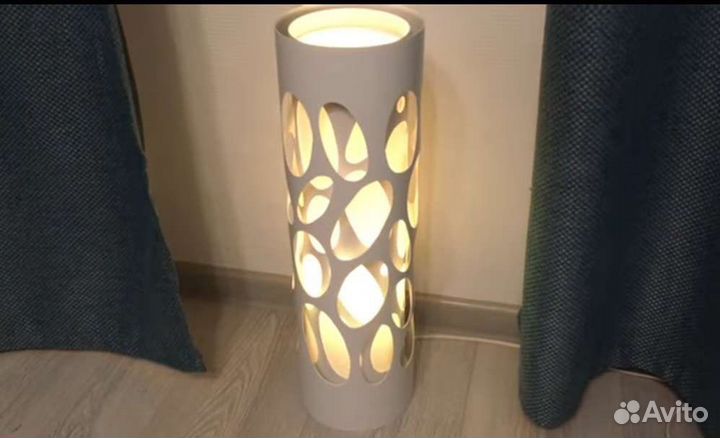 Светильник напольный