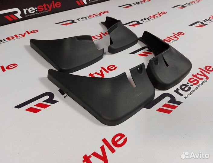 Брызговики Toyota Probox / Succeed Черные