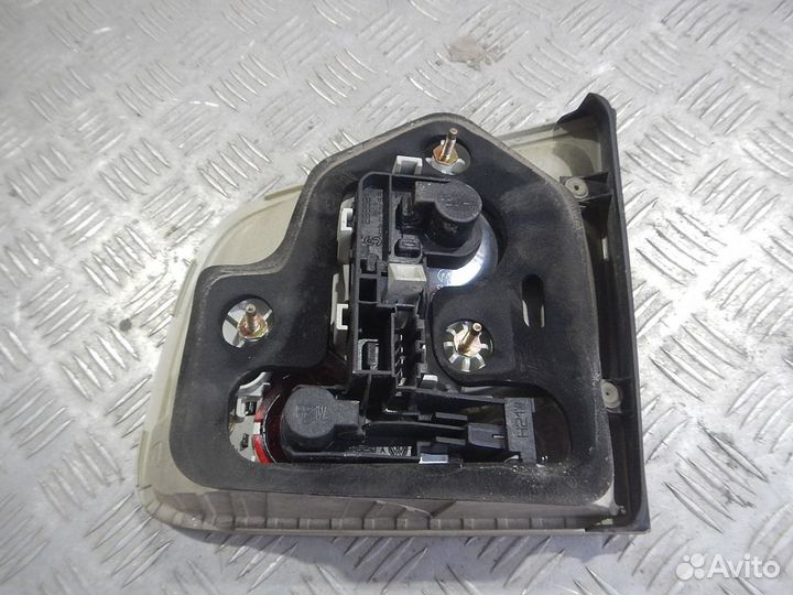 Фонарь задний внутренний левый, Volkswagen (Фолькс