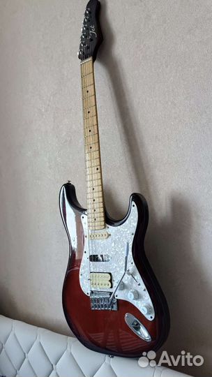 Электрогитара