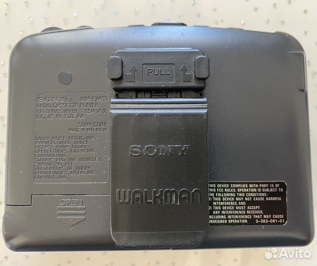 Плеер Sony Walkman + наушники + чехол