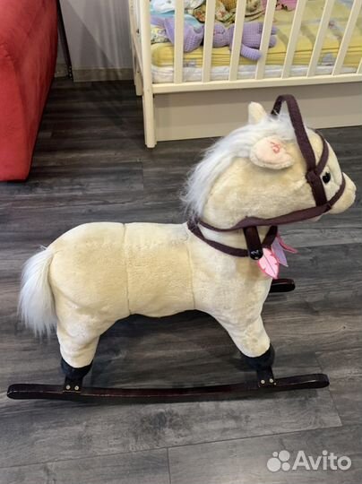 Качалка лошадь