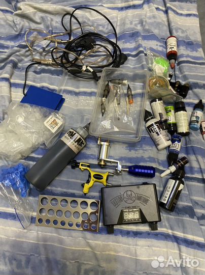 Машинка для татуировок и краски