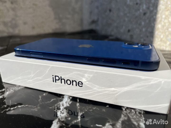iPhone 12, 64 ГБ