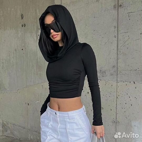 Лонгслив с капюшоном