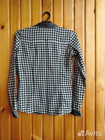 Одежда школьная (рубашки) в ассортименте