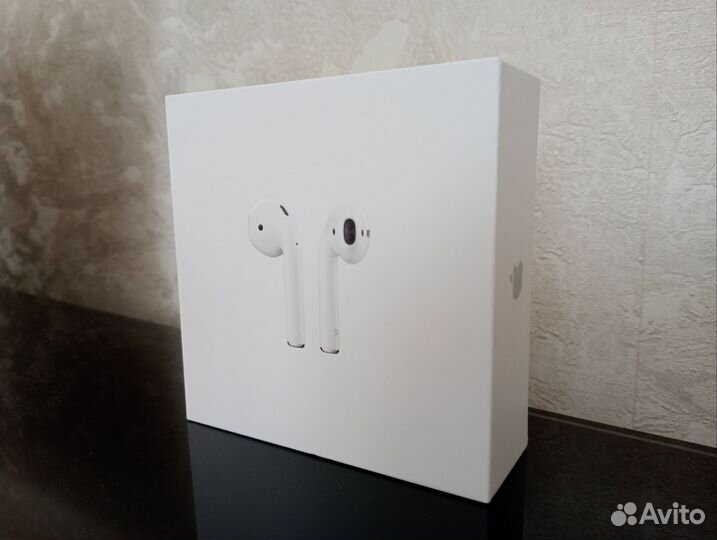 AirPods (2-го поколения)