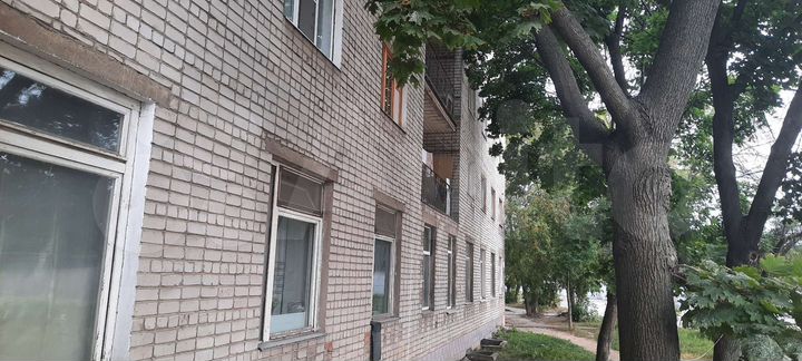 Комната 13,3 м² в 4-к., 3/5 эт.