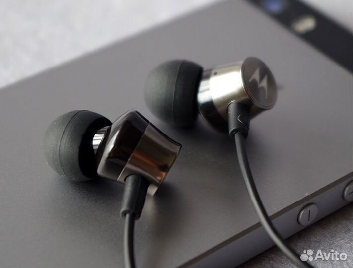 Универсальная гарнитура (наушники) Motorola