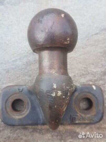 Буксировочное устройство