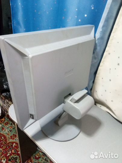 Монитор Профессиональный 20,1