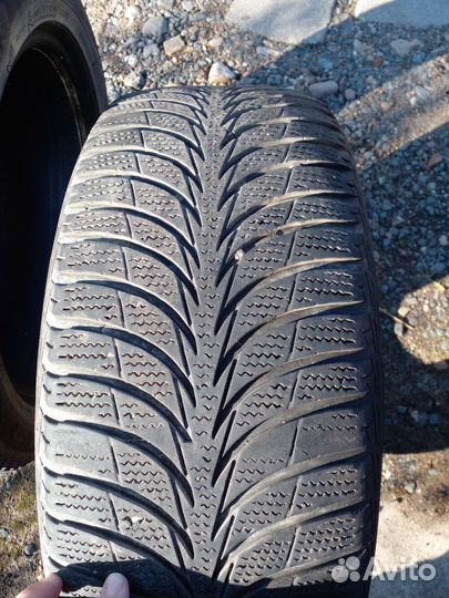 Goodyear UltraGrip 205/55 R16