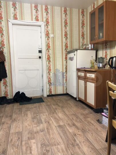 Комната 14 м² в 4-к., 3/9 эт.