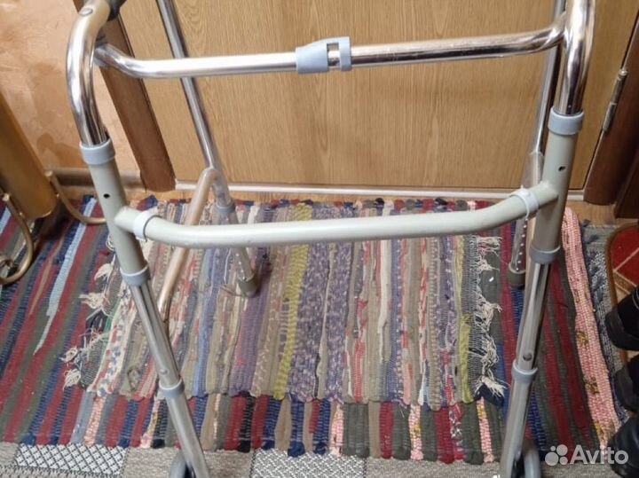 Ходунки для пожилых