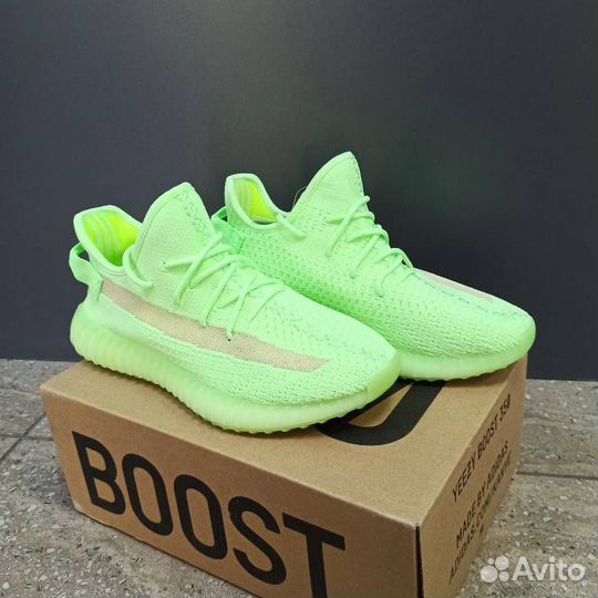 Кроссовки Adidas Yeezy boost 500