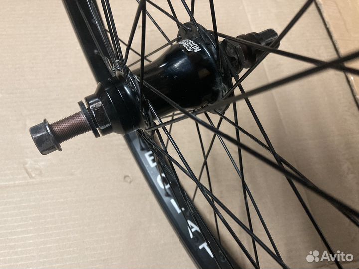 Заднее колесо для BMX на фрикостере RHD