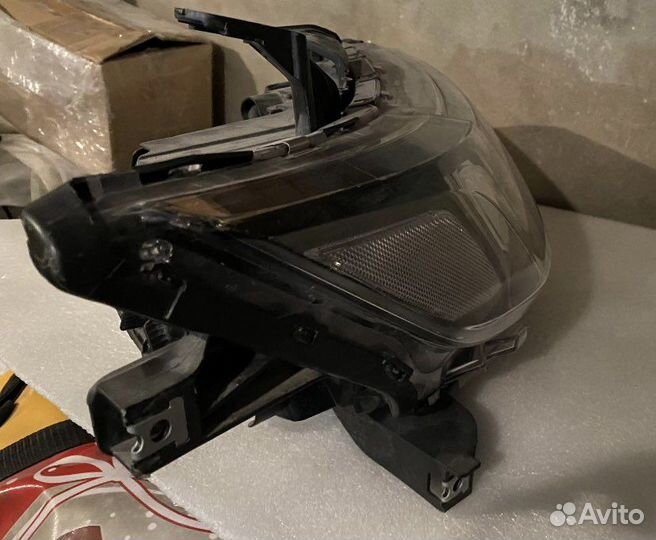 Фара Led Mitsubishi Outlander lll (8301С996)