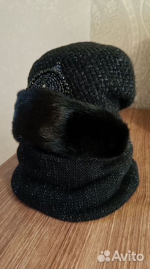 Шапка женская вязаная с норкой