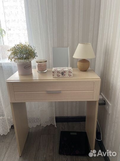 Туалетный столик