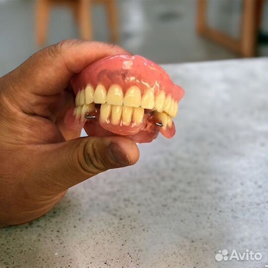 Зубной техник 1000 - 25000