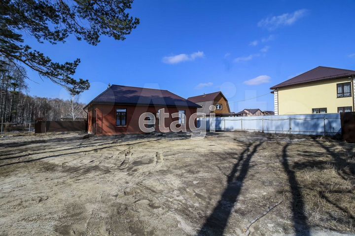 Дом 106 м² на участке 8,6 сот.