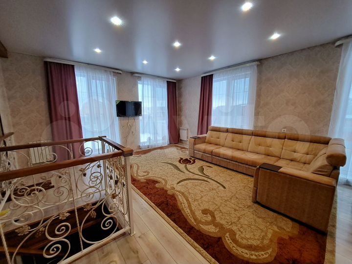 Коттедж 142,8 м² на участке 6 сот.