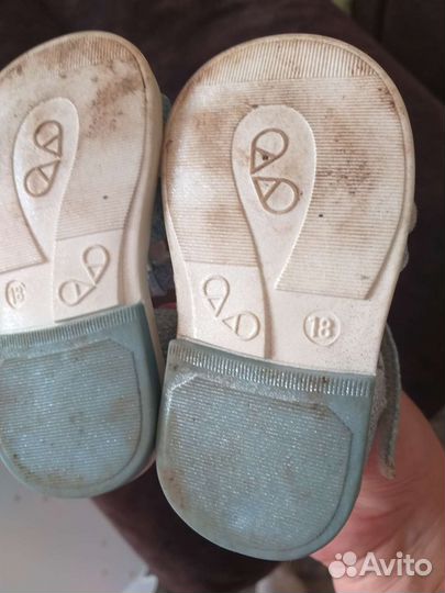 Сандалии для девочки 18р